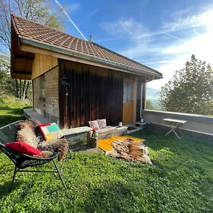 Jolie Avec Jacuzzi Pour Les Amoureux De La Nature Appartement